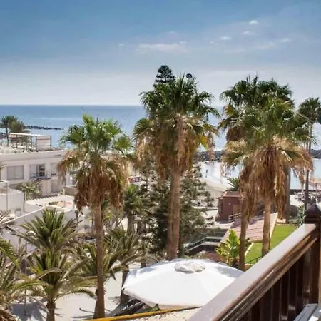 Playa Americas Front Line